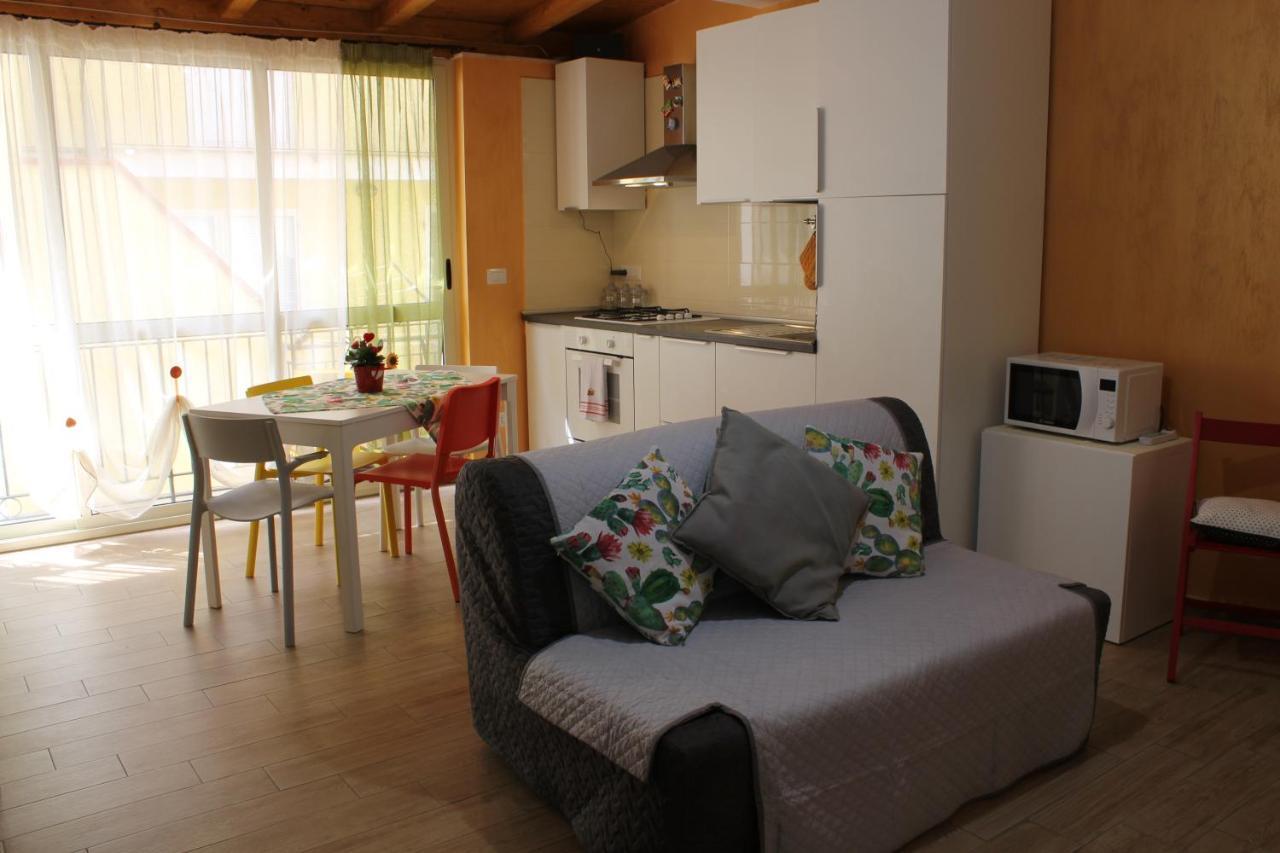 Casa Peppino Apartment Летояни Екстериор снимка