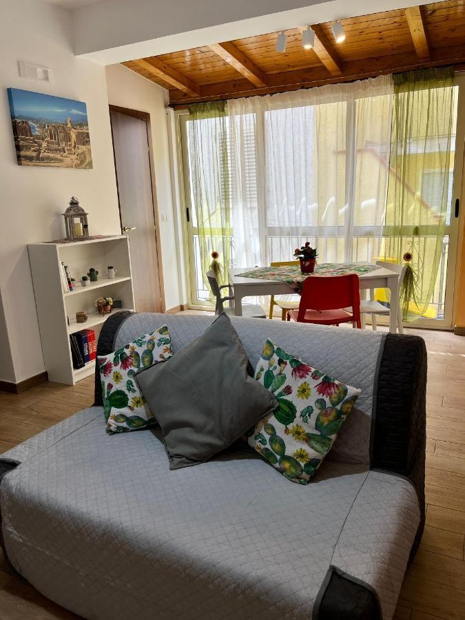 Casa Peppino Apartment Летояни Екстериор снимка