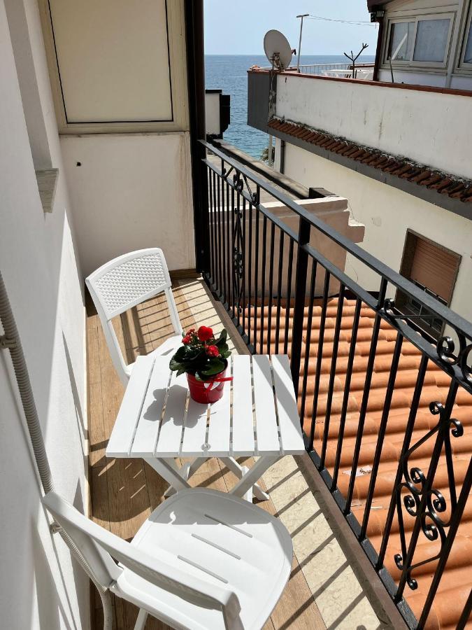 Casa Peppino Apartment Летояни Екстериор снимка