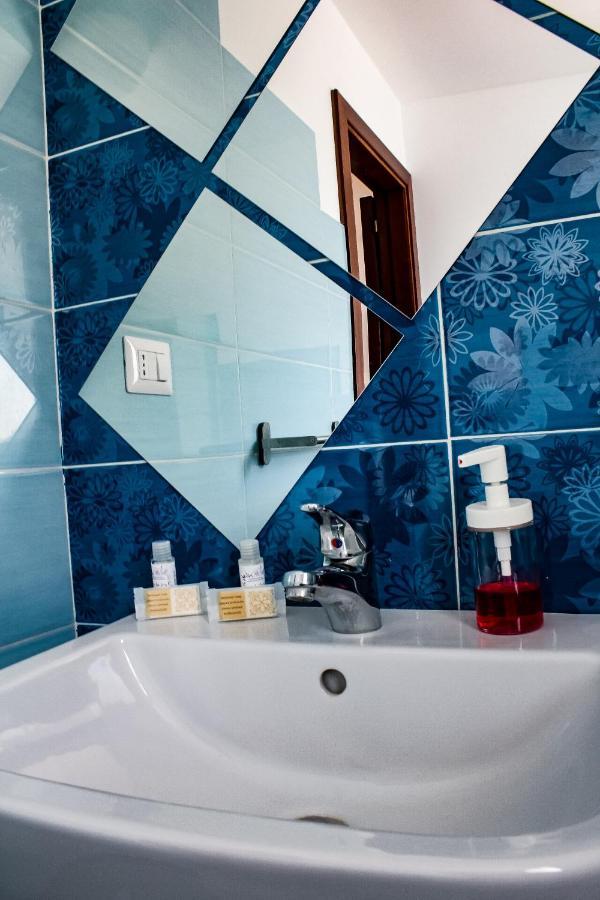 Casa Peppino Apartment Летояни Екстериор снимка