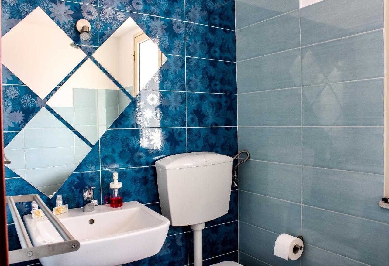 Casa Peppino Apartment Летояни Екстериор снимка