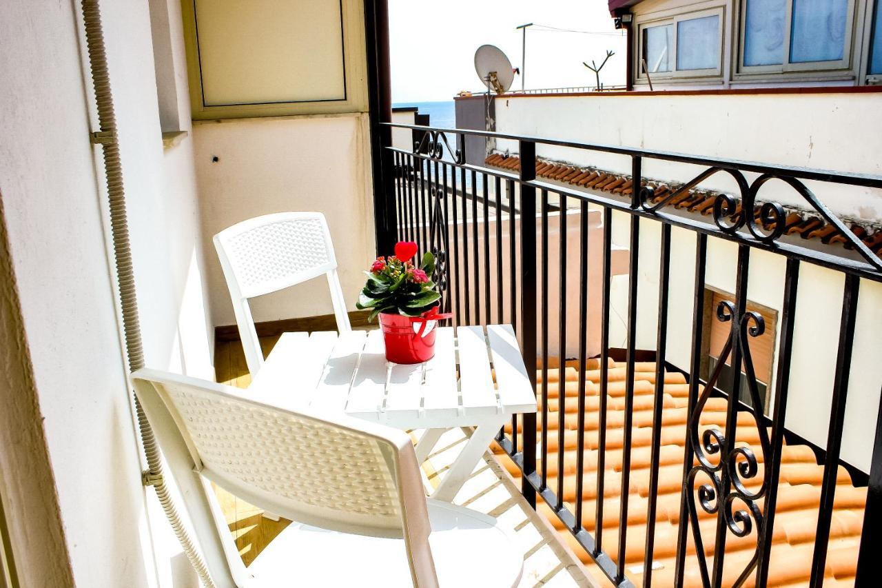 Casa Peppino Apartment Летояни Екстериор снимка